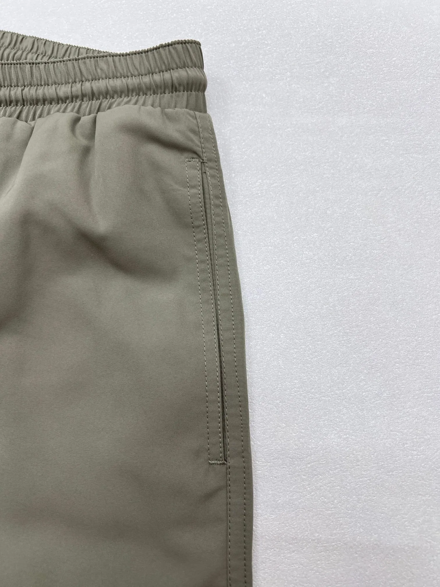 Brunello Cucinelli embroidered drawstring beach shorts S/M/L/XL